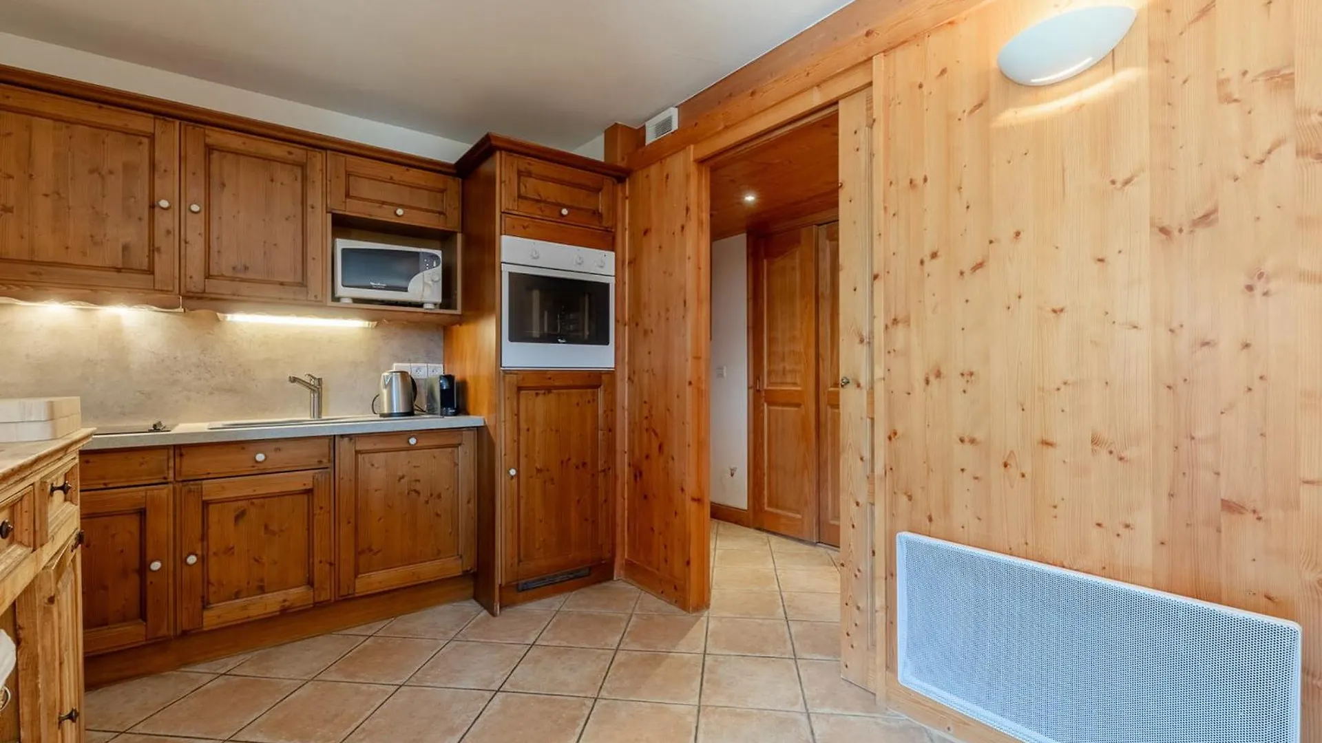 Apartment Appartement Chaleureux 4 Pieces, 6 Pers, Terrasse Sud, Meribel - Fr-1-411-975 Les Allues France