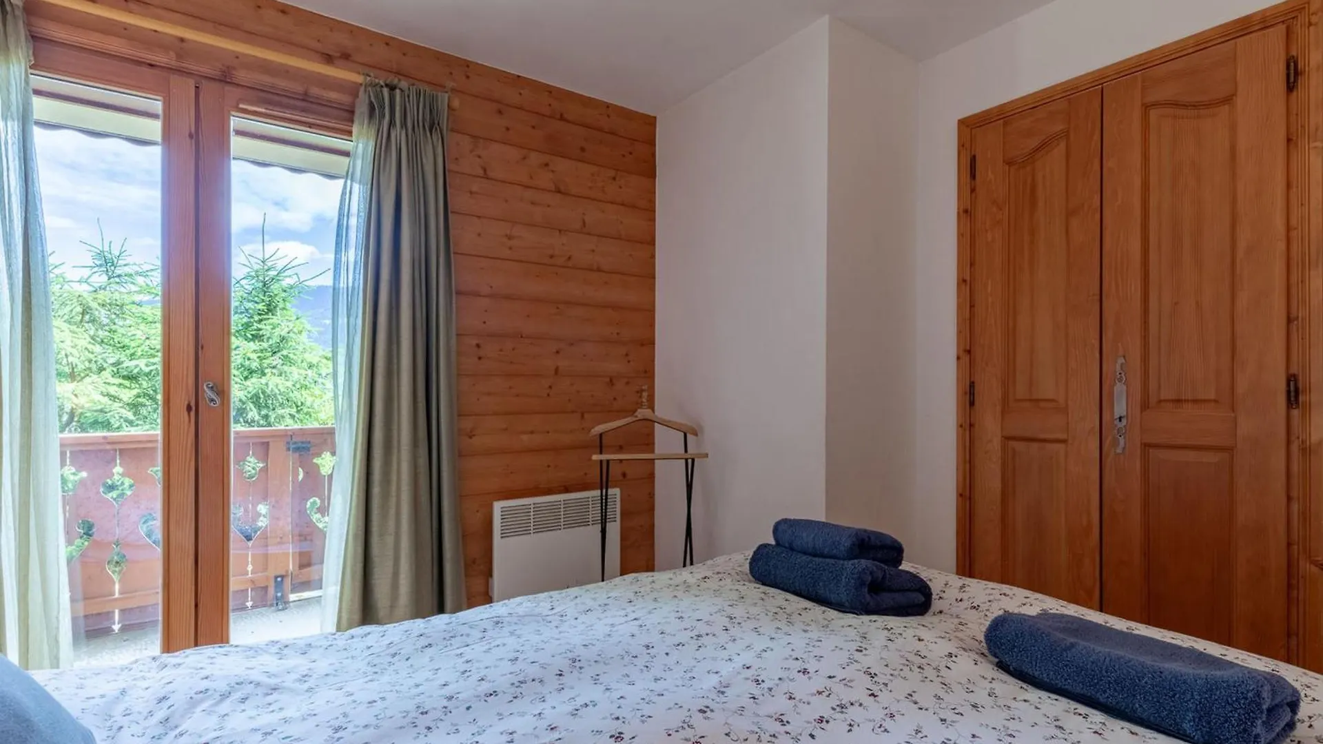 Appartement Chaleureux 4 Pieces, 6 Pers, Terrasse Sud, Meribel - Fr-1-411-975 Les Allues 0*,